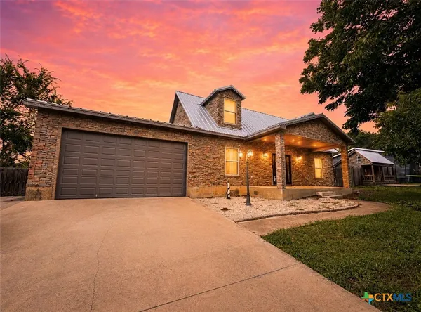 $439,000 | 2011 Zint Street, Gonzales, TX 78629
