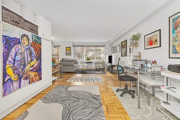 $460,000 | 201 East 37th Street, Unit 3F | Murray Hill