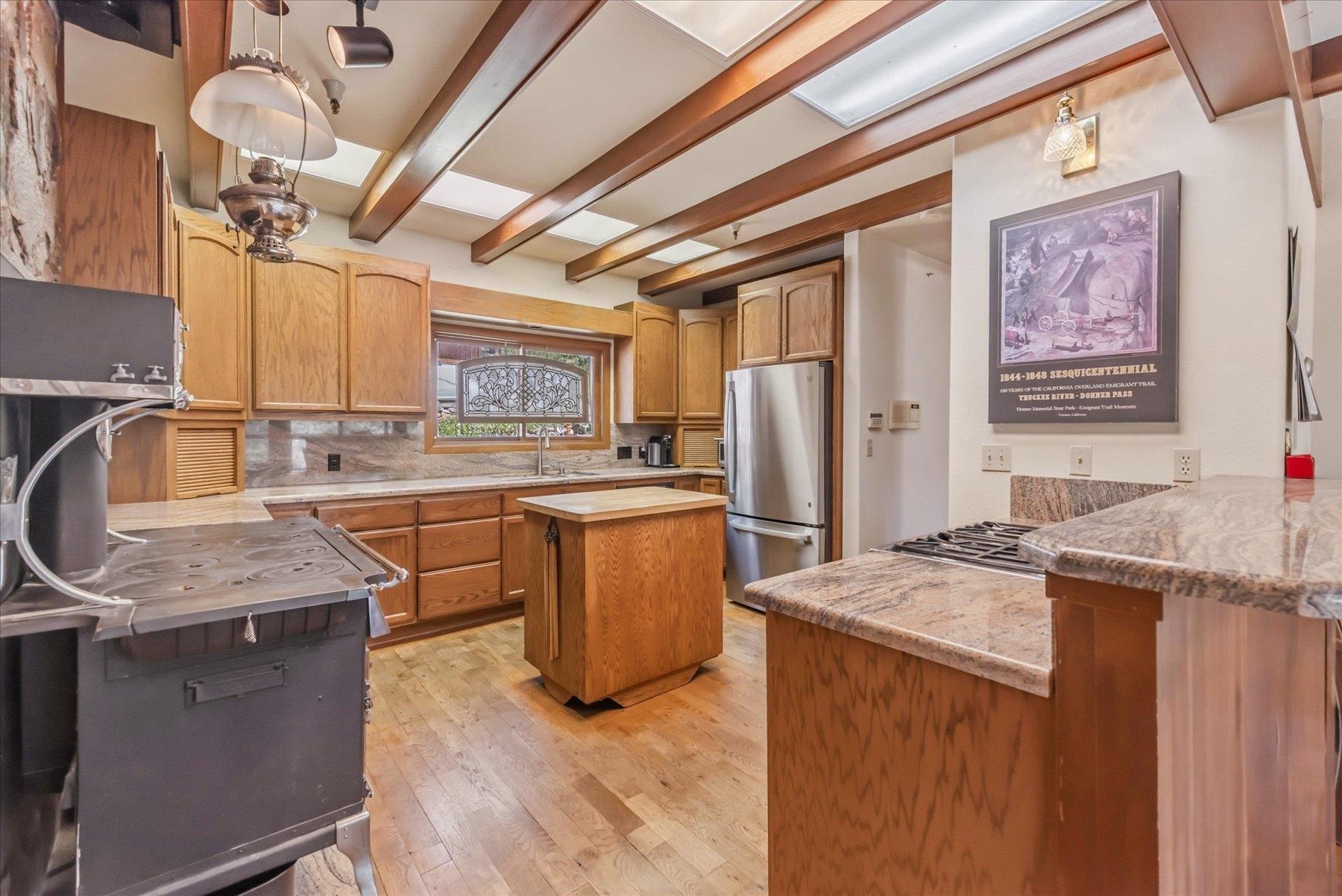 1081 Sandy Way Olympic Valley, CA 96146 - Photo 7 of 28
