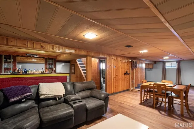 $299,900 | 6301 Ashbury Drive, St. Louis, MO 63123