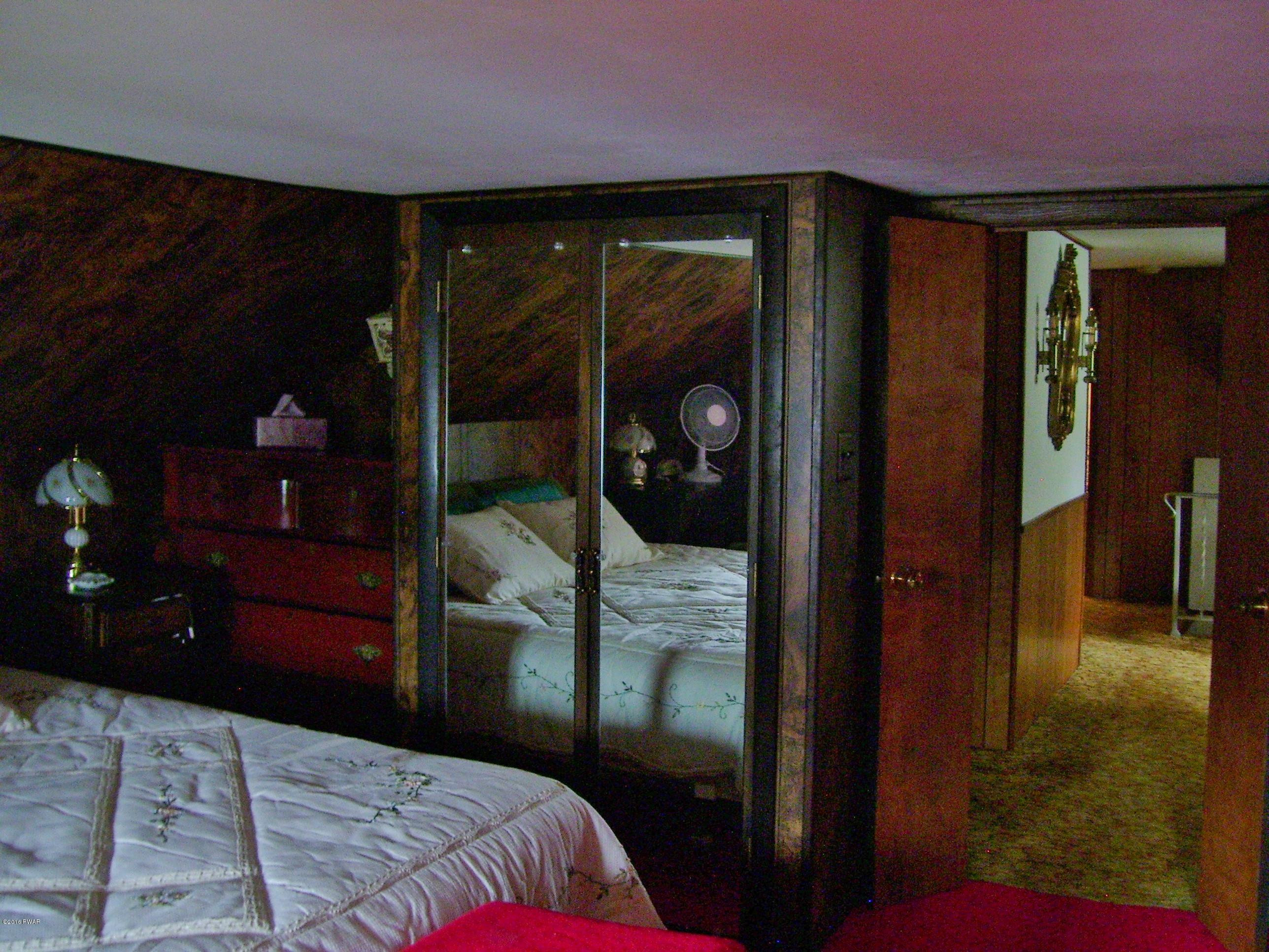 946 Main Street Newfoundland, PA 18445 - Photo 32 of 57