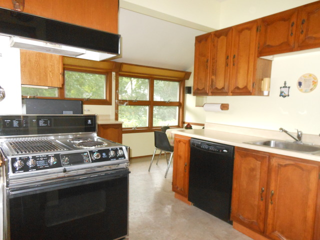 2151 Maple Road Homewood, IL 60430 - Photo 9 of 23