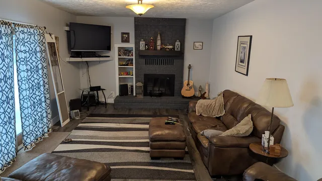 $425,000 | 2182 Ottawa Trail, Hastings, MI 49058