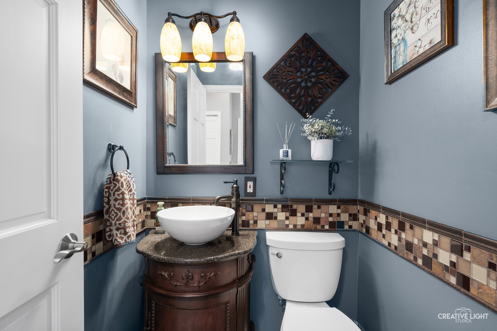 2560 Surrey Court Aurora, IL 60506 - Photo 8 of 40 Gallery Image 8