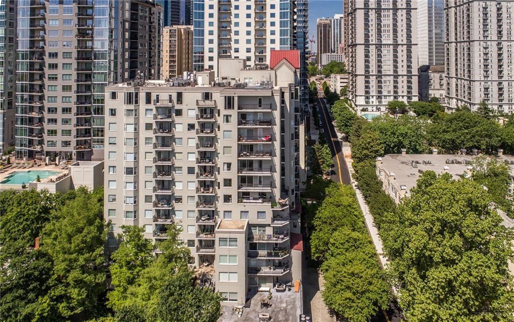 a picture of a building