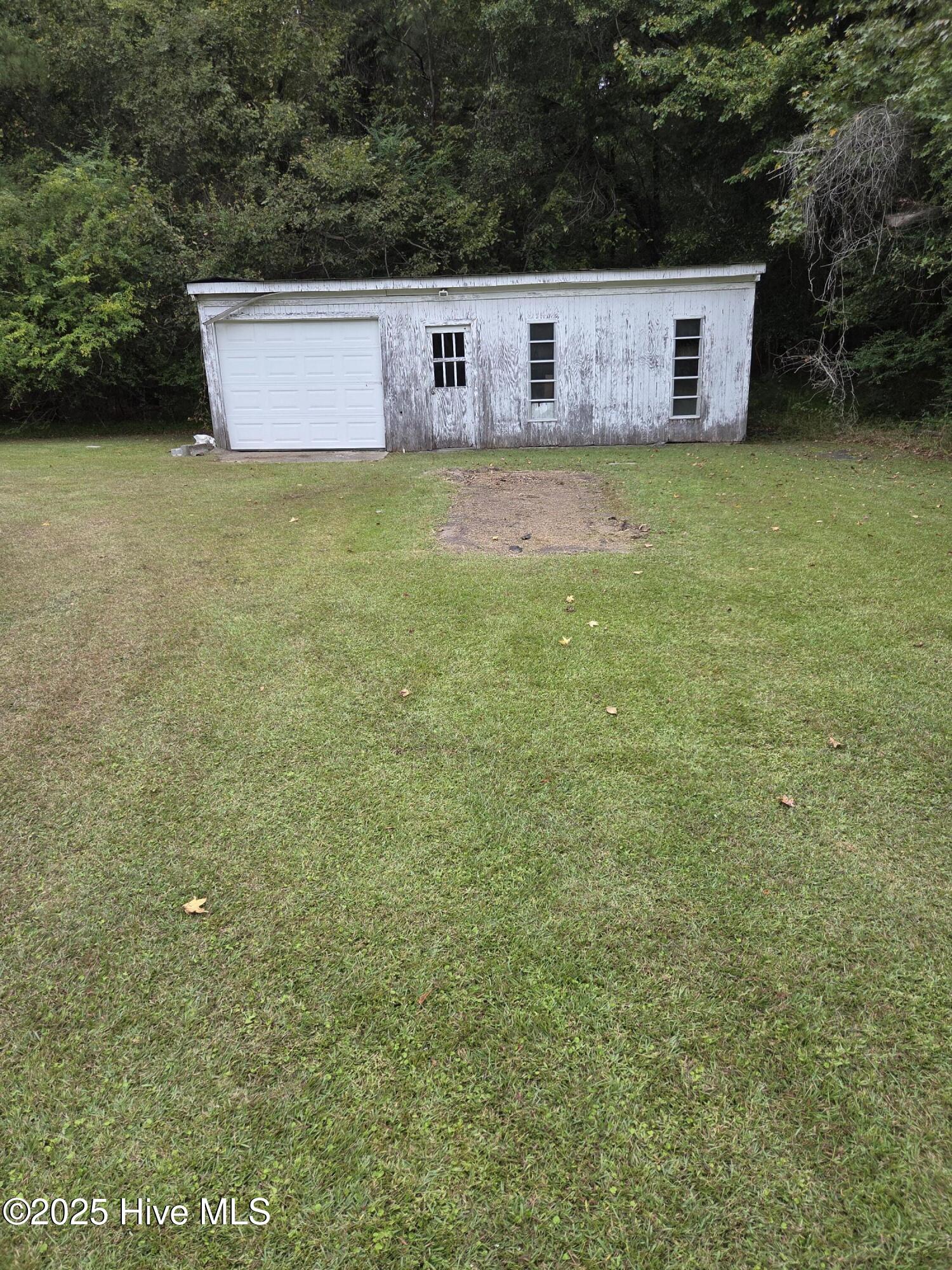 275 Sand Hill Road Dover, NC 28526 - Photo 20 of 20 Garage