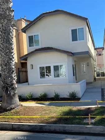 $5,900 | 204 18th Street, Huntington Beach, CA 92648