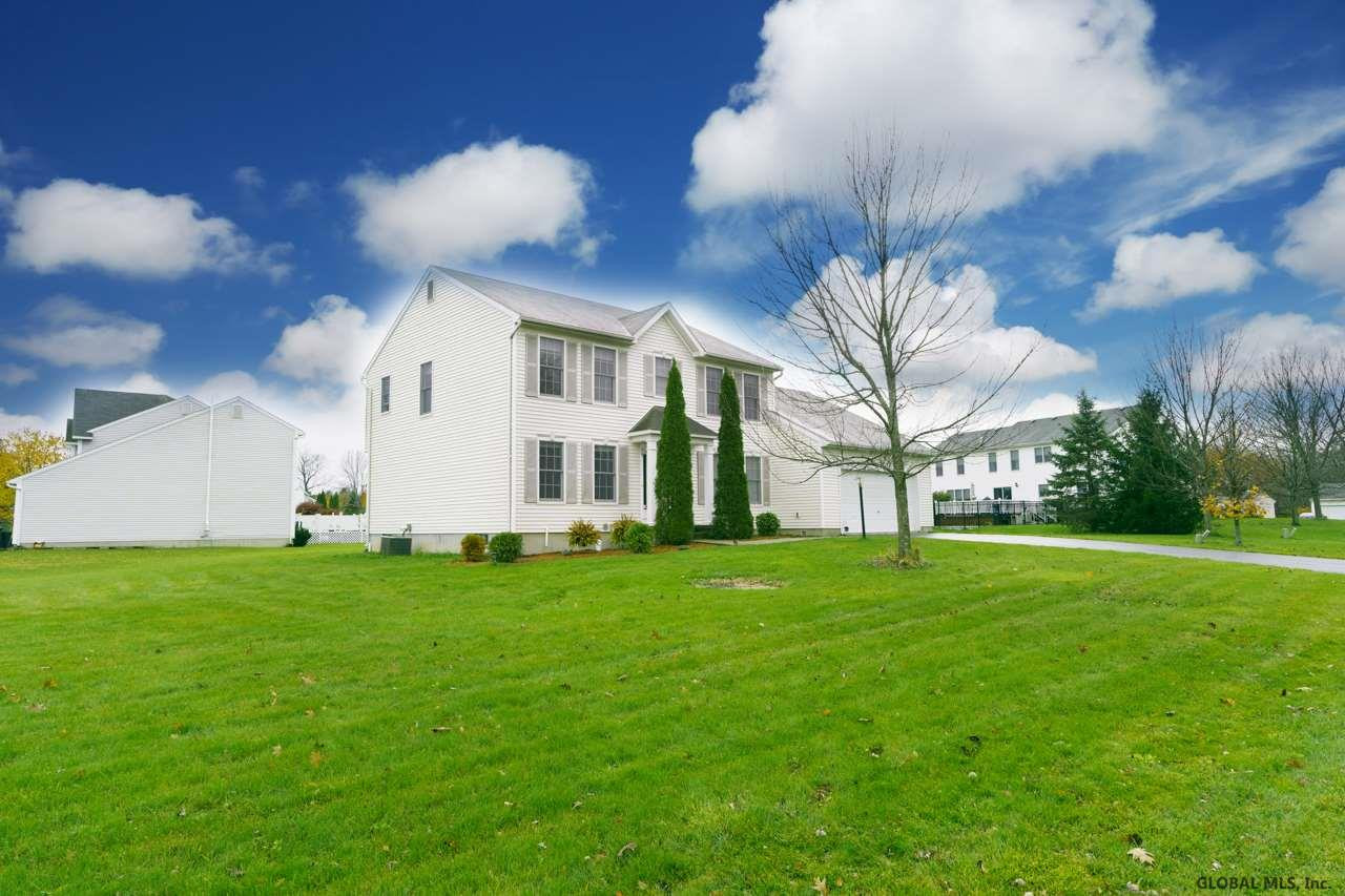 11 Holly Mill Road Bethlehem, NY 12158 - Photo 2 of 25 Photo 2