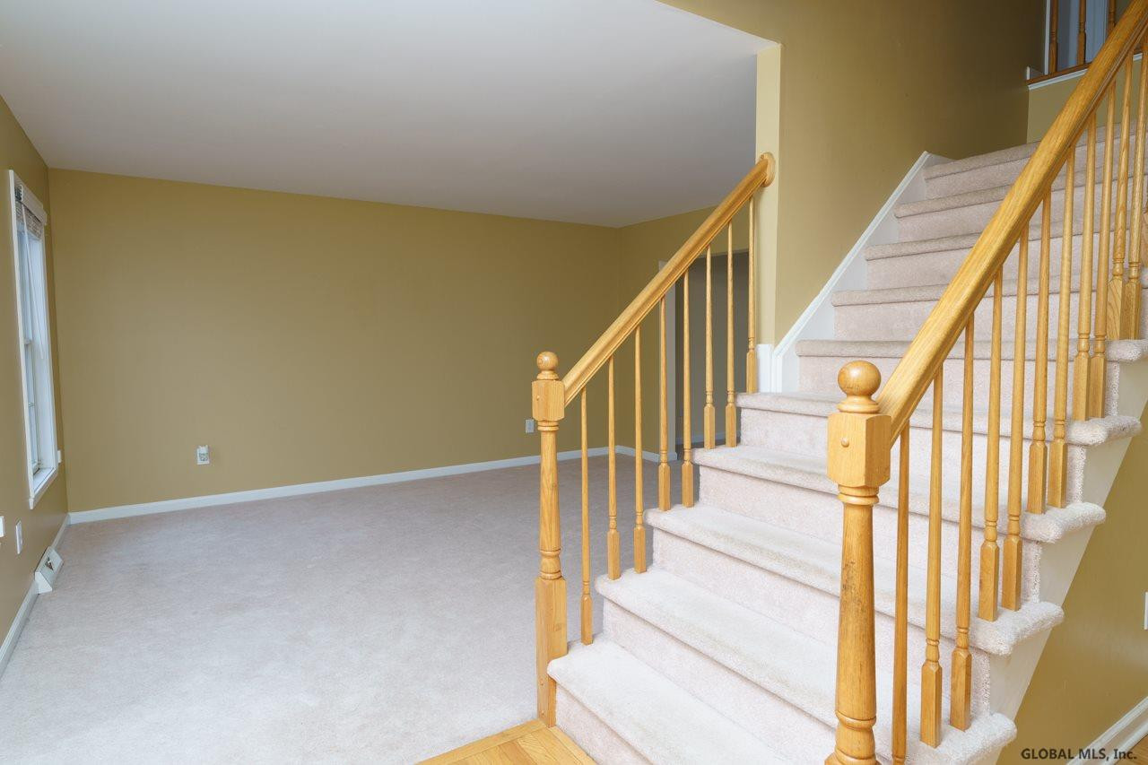 11 Holly Mill Road Bethlehem, NY 12158 - Photo 5 of 25 Photo 5