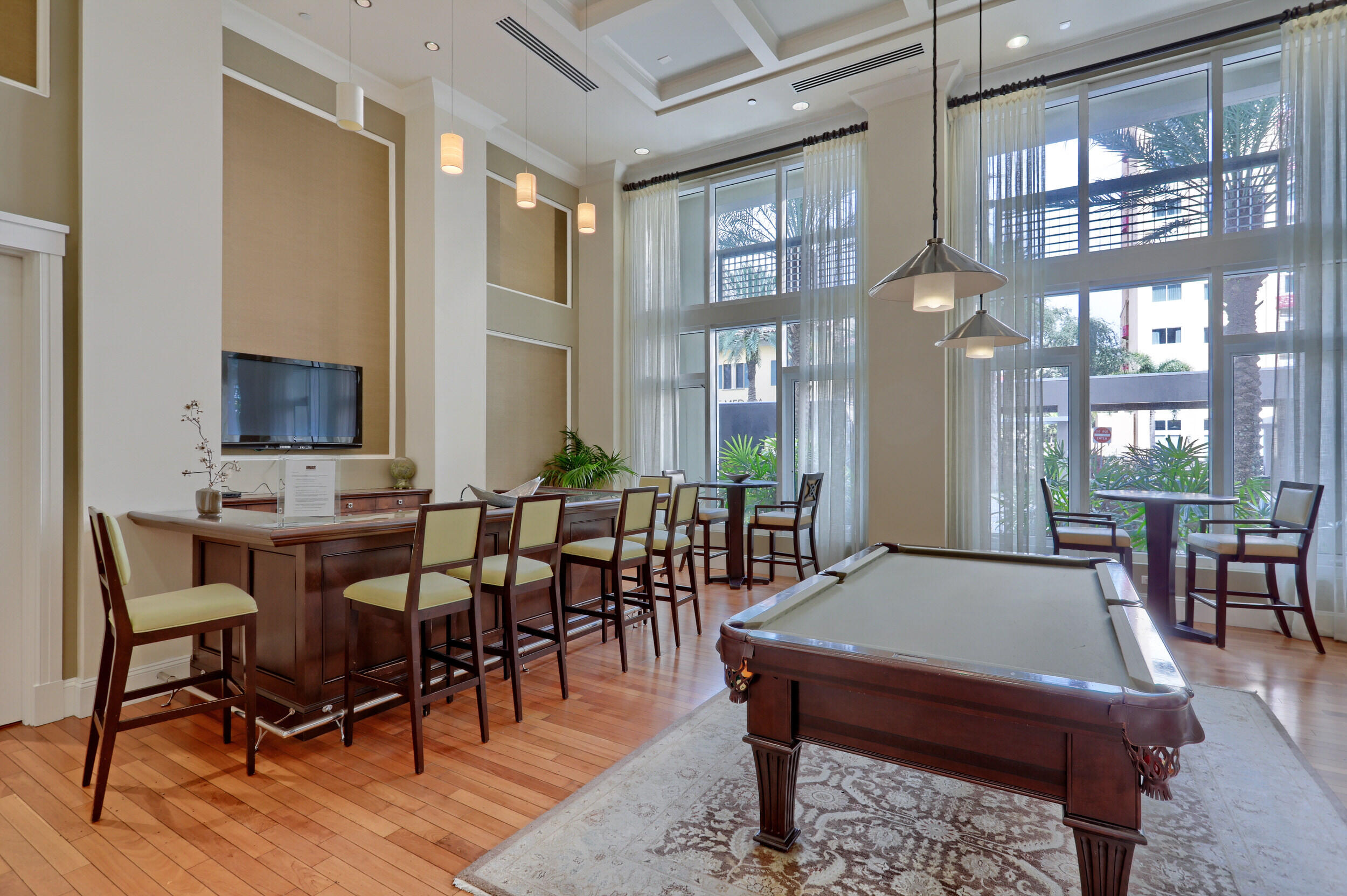 480 Hibiscus Street, Unit 1021 West Palm Beach, FL 33401 - Photo 24 of 41 Club Room