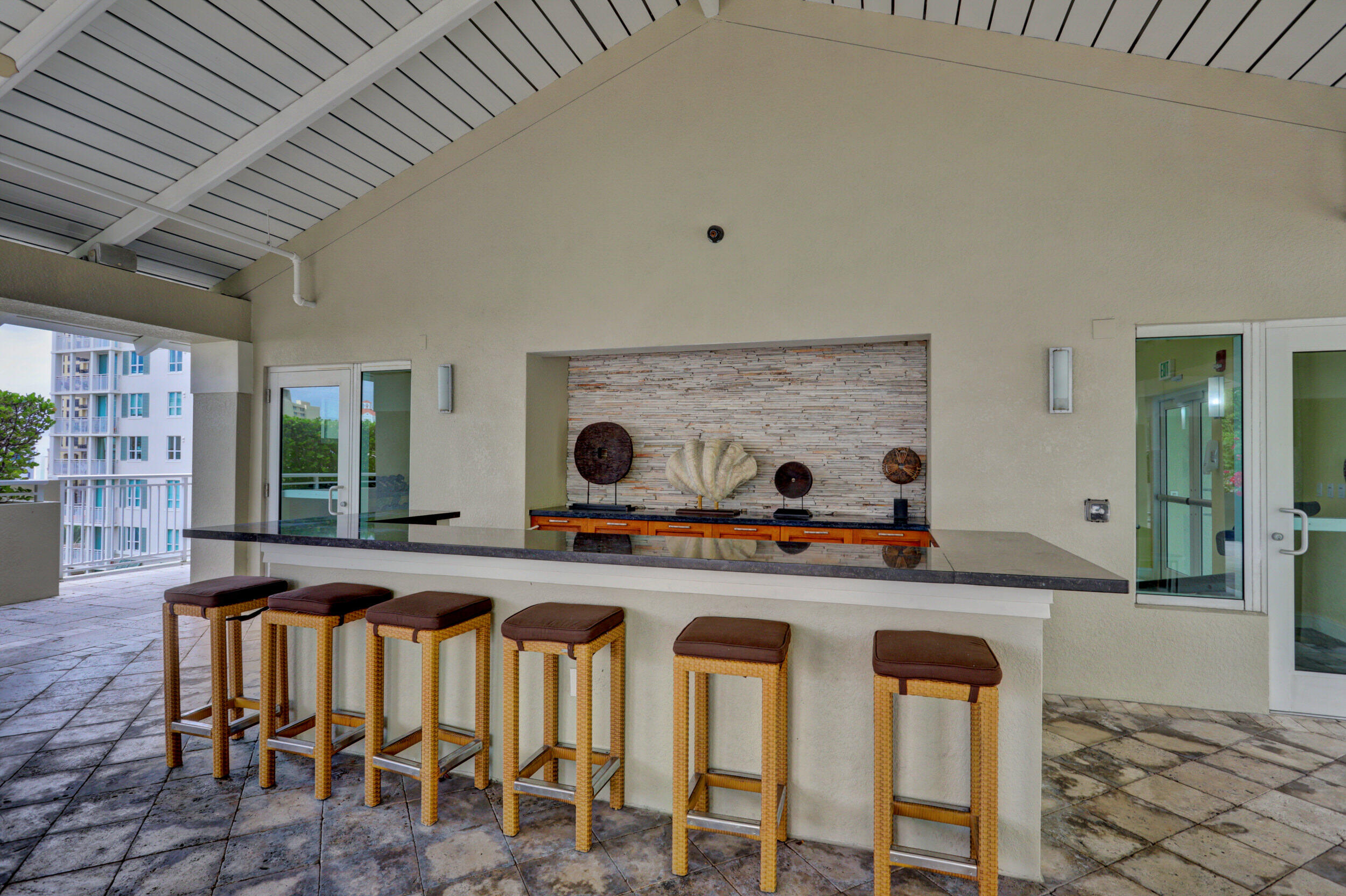 480 Hibiscus Street, Unit 1021 West Palm Beach, FL 33401 - Photo 33 of 41 Sun Deck Bar