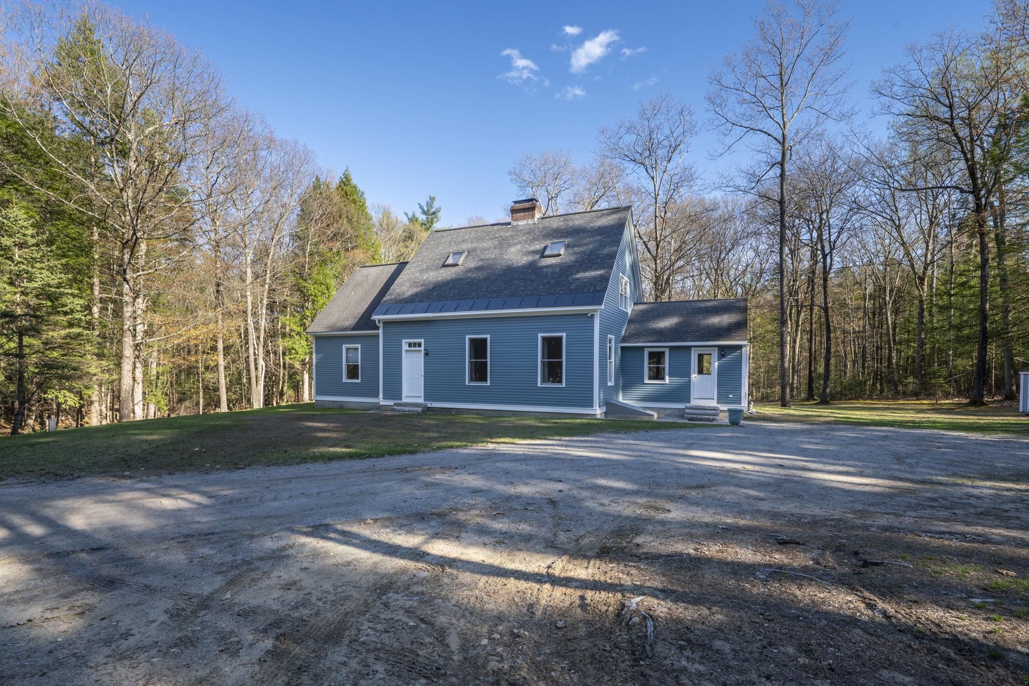 103 Flanders Memorial Road Weare, NH 03281 - Photo 5 of 60