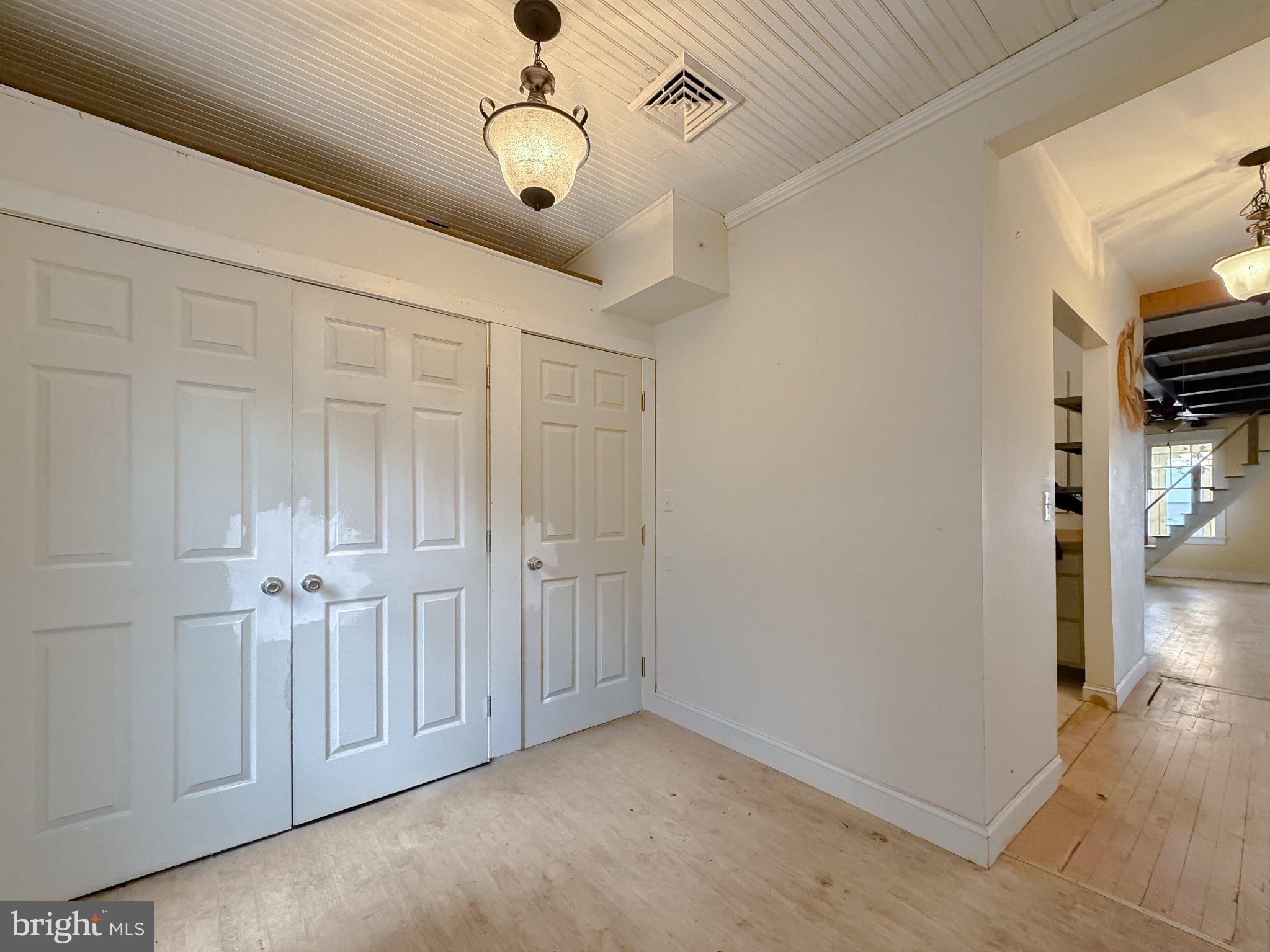 42195 White Point Beach Road Leonardtown, MD 20650 - Photo 32 of 57 Bright and airy entryway with charm.
