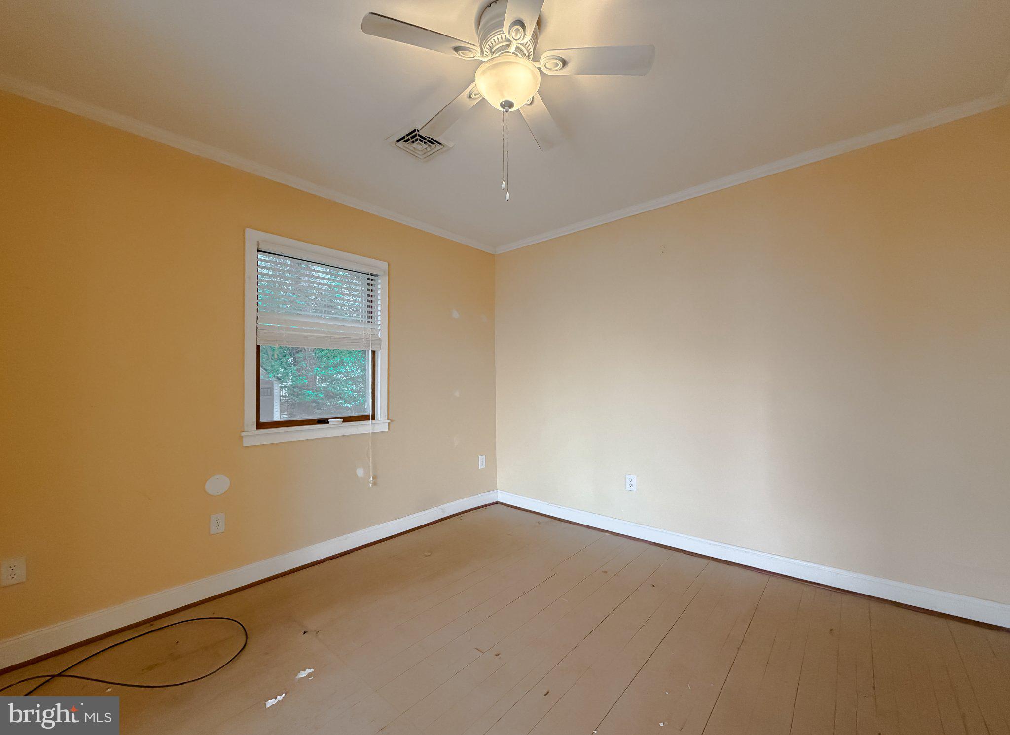 42195 White Point Beach Road Leonardtown, MD 20650 - Photo 54 of 57 Bright, airy room with fresh potential.