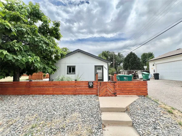 $1,895 | 4801 South Fox Street, Englewood, CO 80110