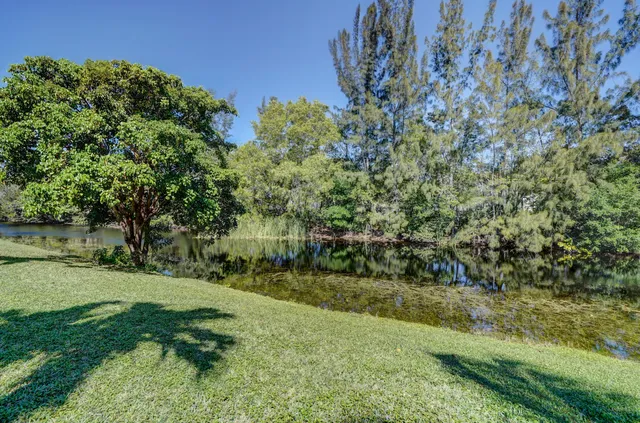 $89,500 | 390 Durham Circle, Unit M, Deerfield Beach, FL 33442