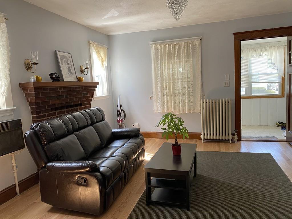 49 Cheriton Road Quincy, MA 02170 - Photo 8 of 34 Gallery Image 8