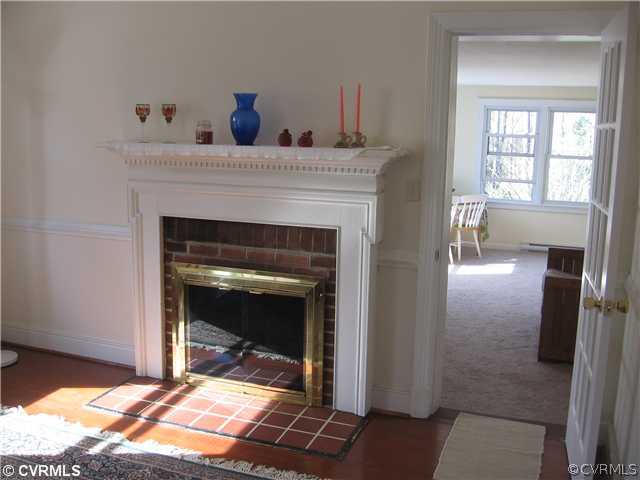 Living Room - Fireplace