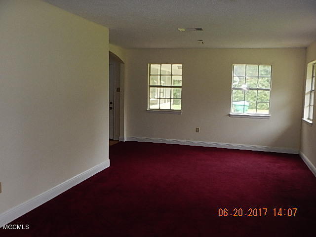 23539 Old Still Road Saucier, MS 39574 - Photo 4 of 10 Subject - Living Room
