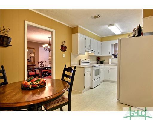 305 Jerome Street Pooler, GA 31322 - Photo 11 of 25 Kitchen.
