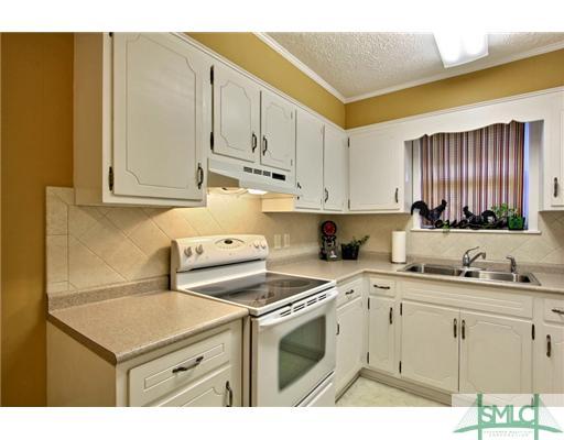305 Jerome Street Pooler, GA 31322 - Photo 13 of 25 Kitchen.