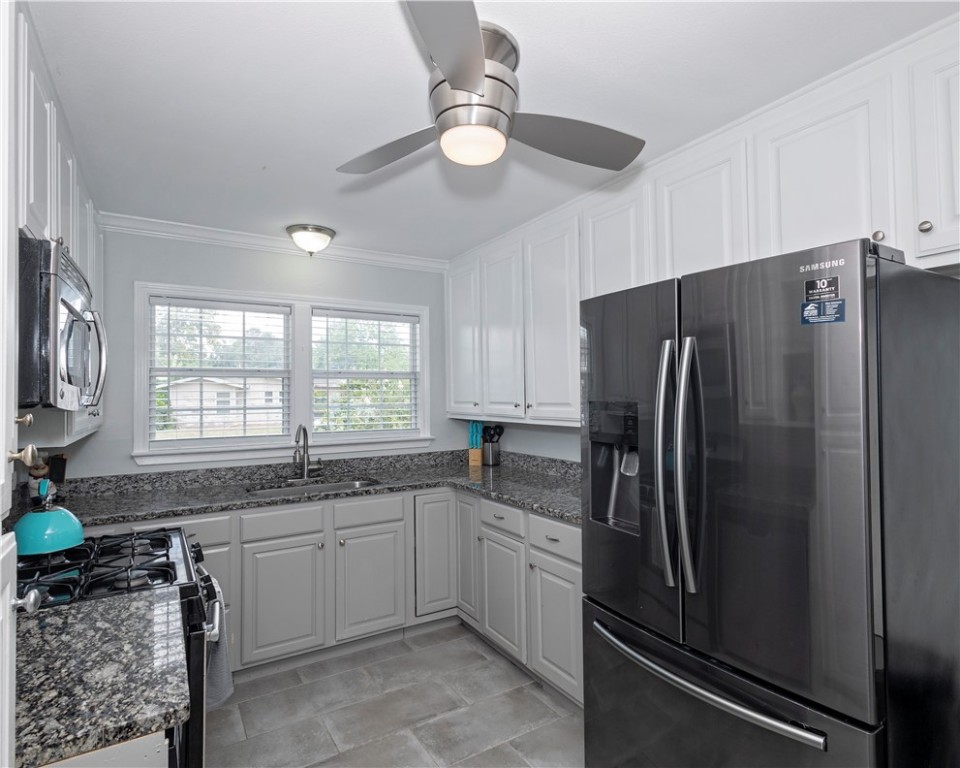 1325 Ray Drive Corpus Christi, TX 78411 - Photo 13 of 26