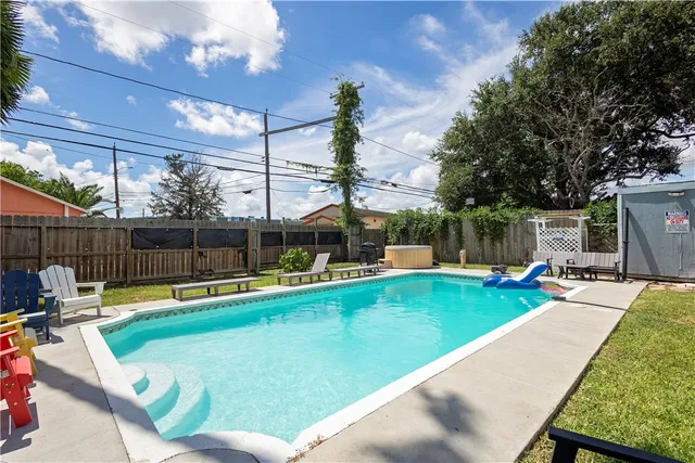 $2,299 | 1325 Ray Drive, Corpus Christi, TX 78411