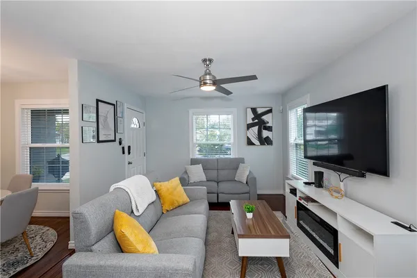 $2,299 | 1325 Ray Drive, Corpus Christi, TX 78411