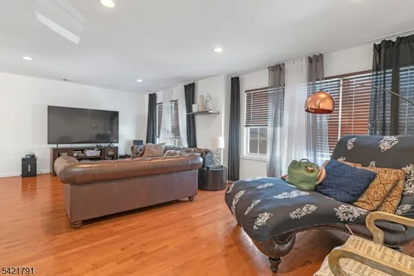 $599,000 | 133 7th Street, Keansburg, NJ 07734