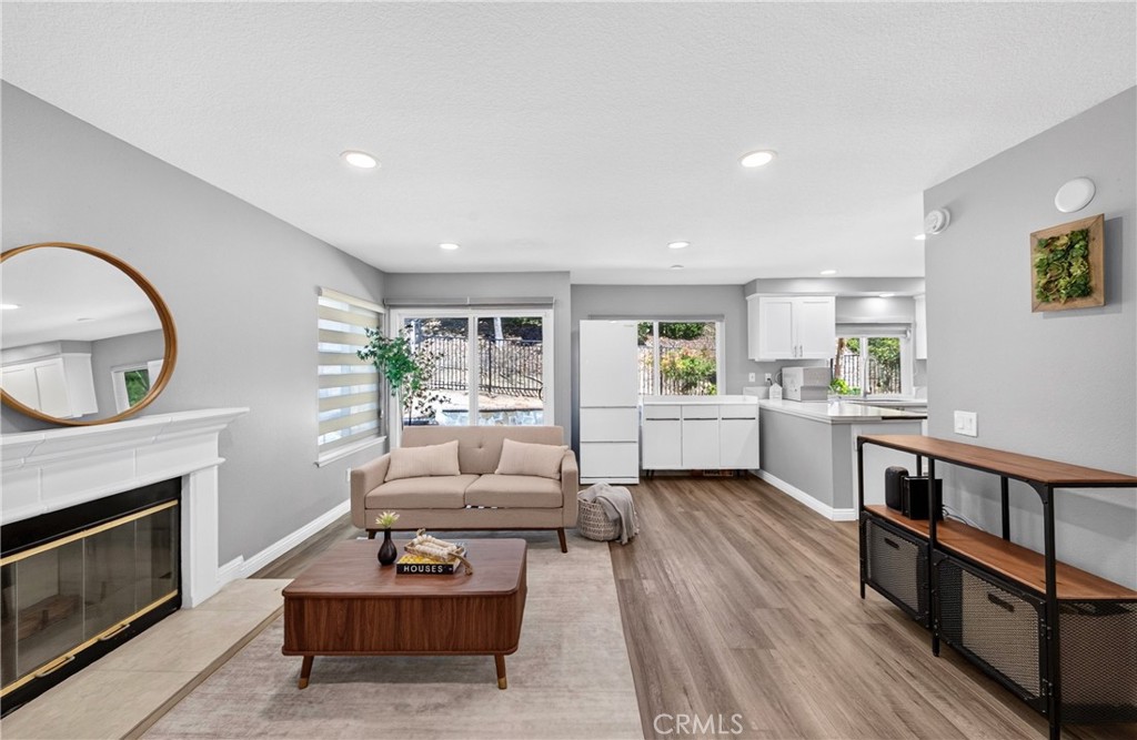 16119 Ridgeview Lane La Mirada, CA 90638 - Photo 10 of 31 Gallery Image 10