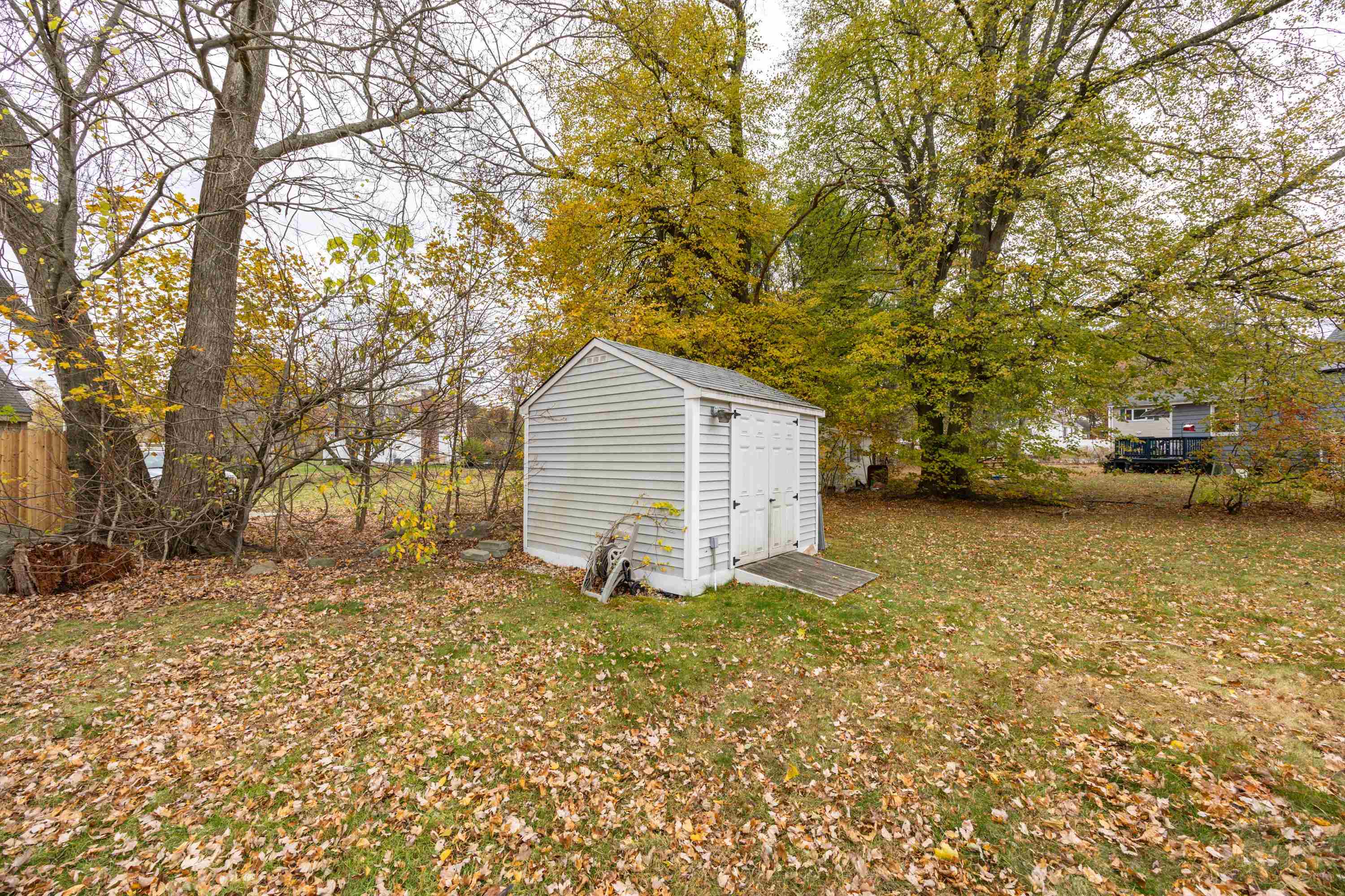 11 Maclarnon Road Salem, NH 03079 - Photo 29 of 36 Gallery Image 29
