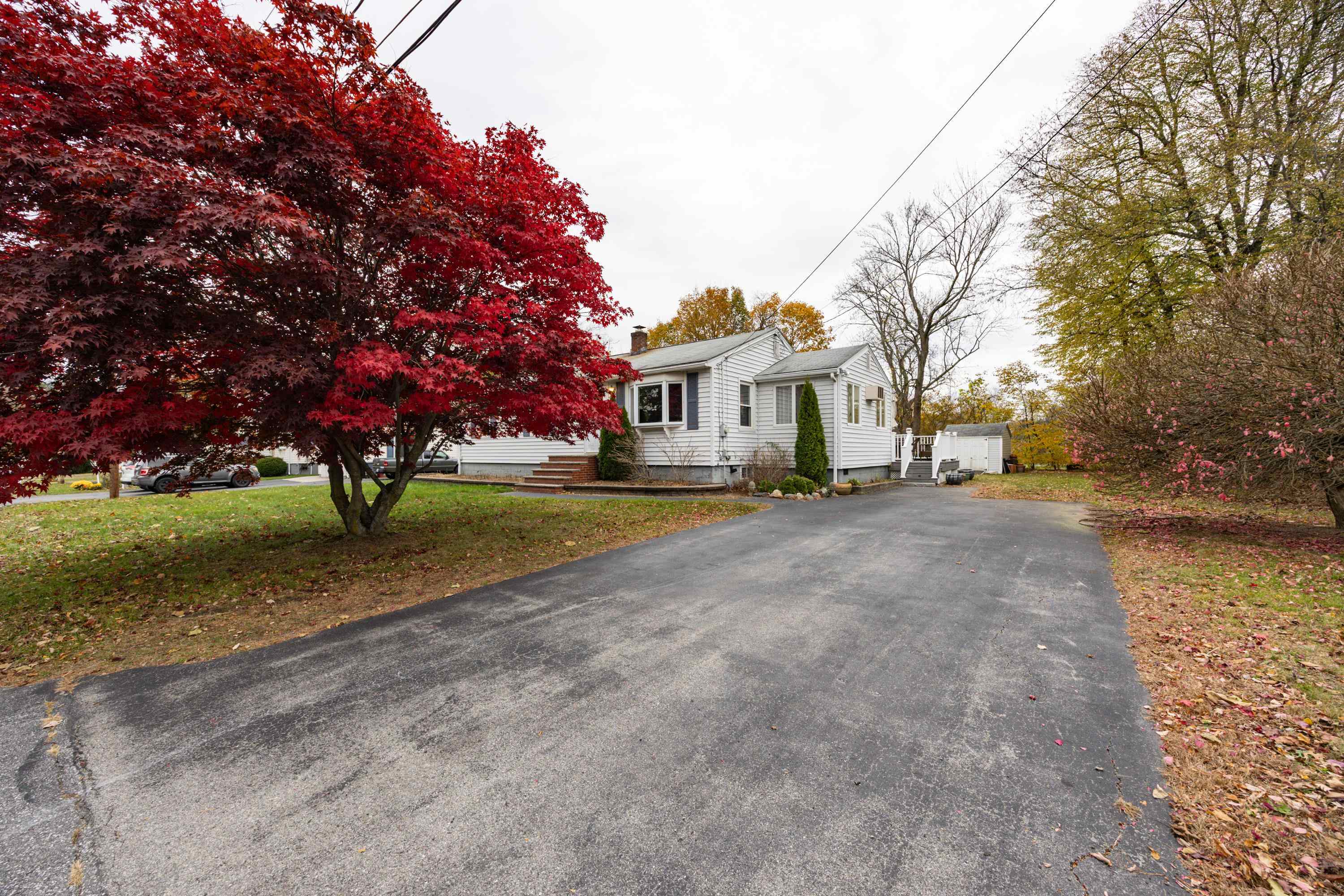 11 Maclarnon Road Salem, NH 03079 - Photo 34 of 36 Gallery Image 34