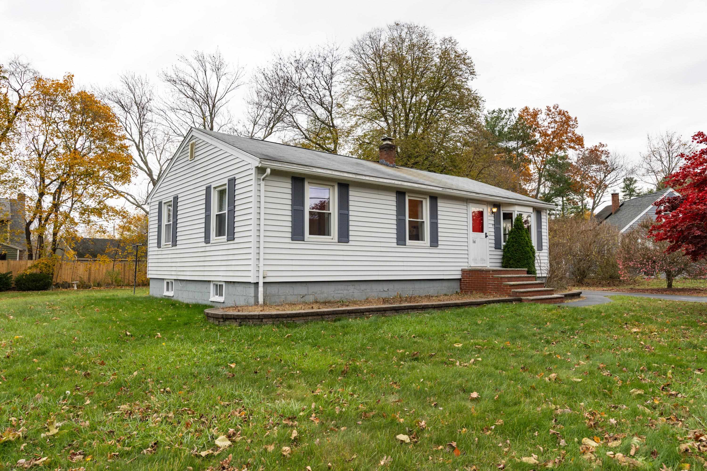 11 Maclarnon Road Salem, NH 03079 - Photo 35 of 36 Gallery Image 35