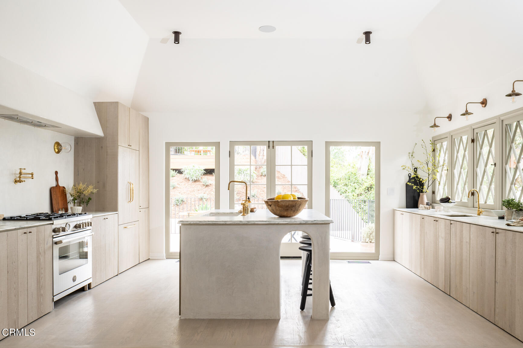 5314 Mt Royal Drive Eagle Rock, CA 90041 - Photo 6 of 47 Bw06_2376_5314MtRoyal_DAMORE-2