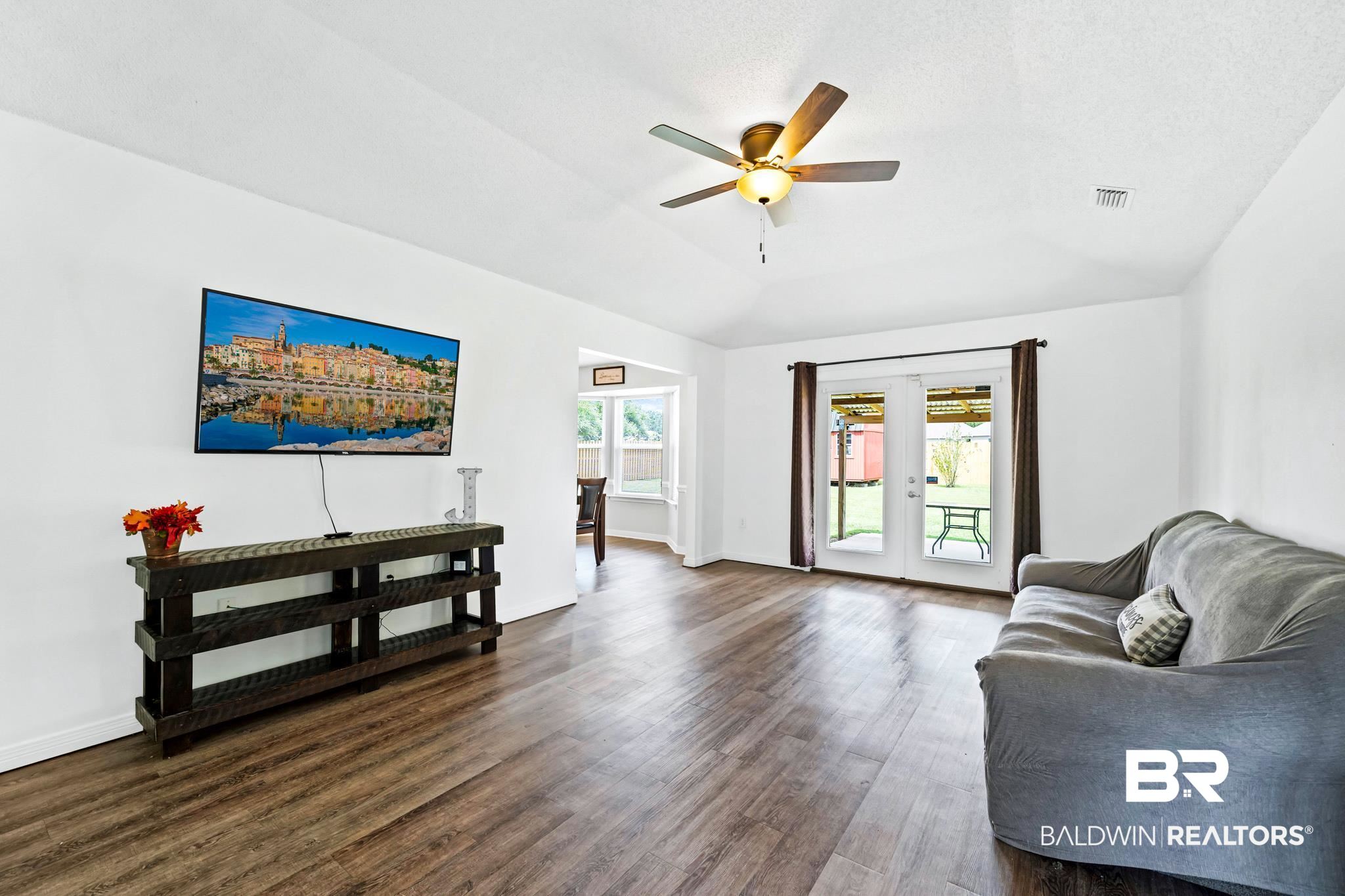 1416 Thames Drive Foley, AL 36535 - Photo 2 of 25 Living area