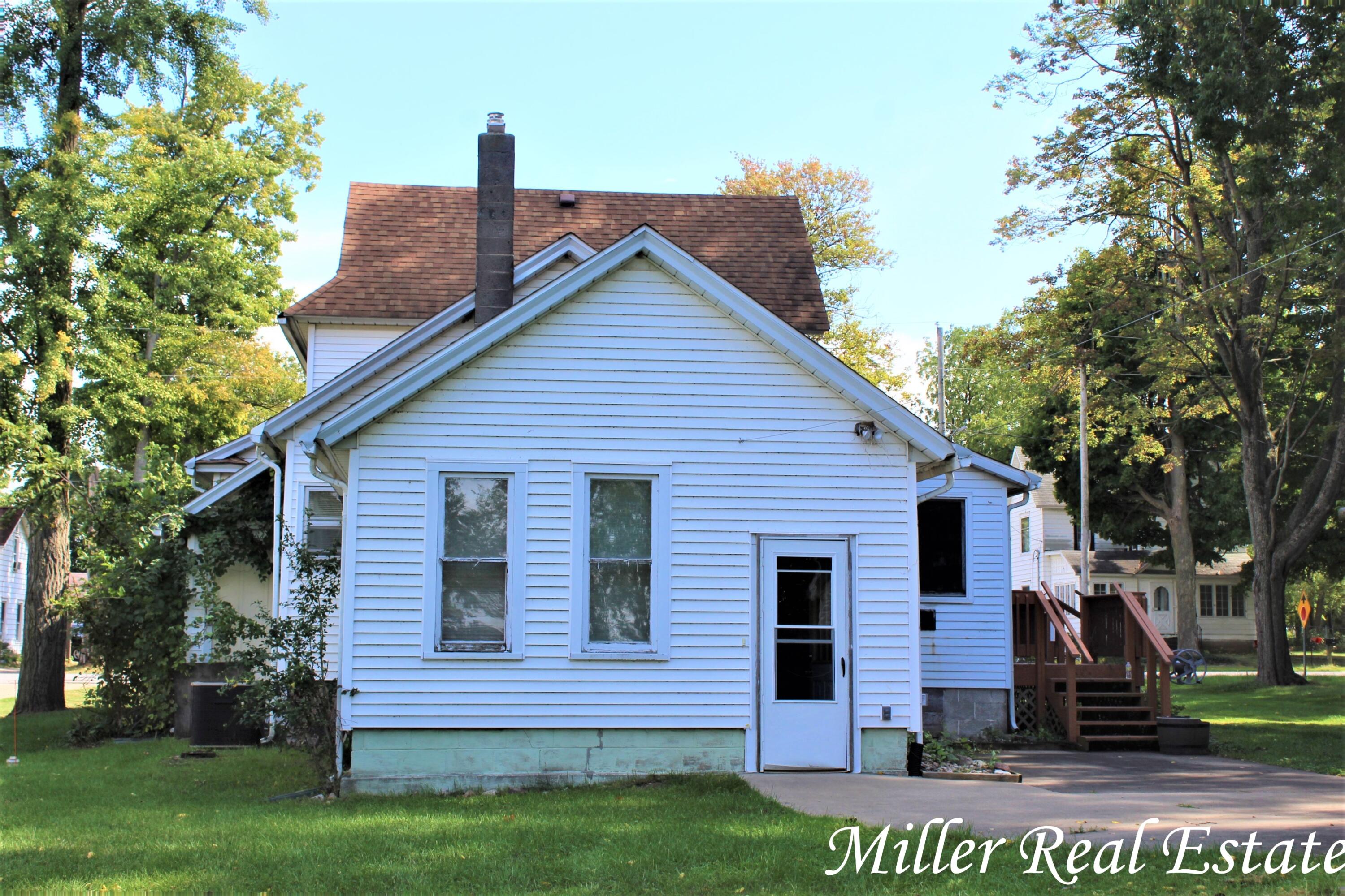 10404 South Norris Road Delton, MI 49046 - Photo 3 of 29 MILLER MEANS SOLD!3