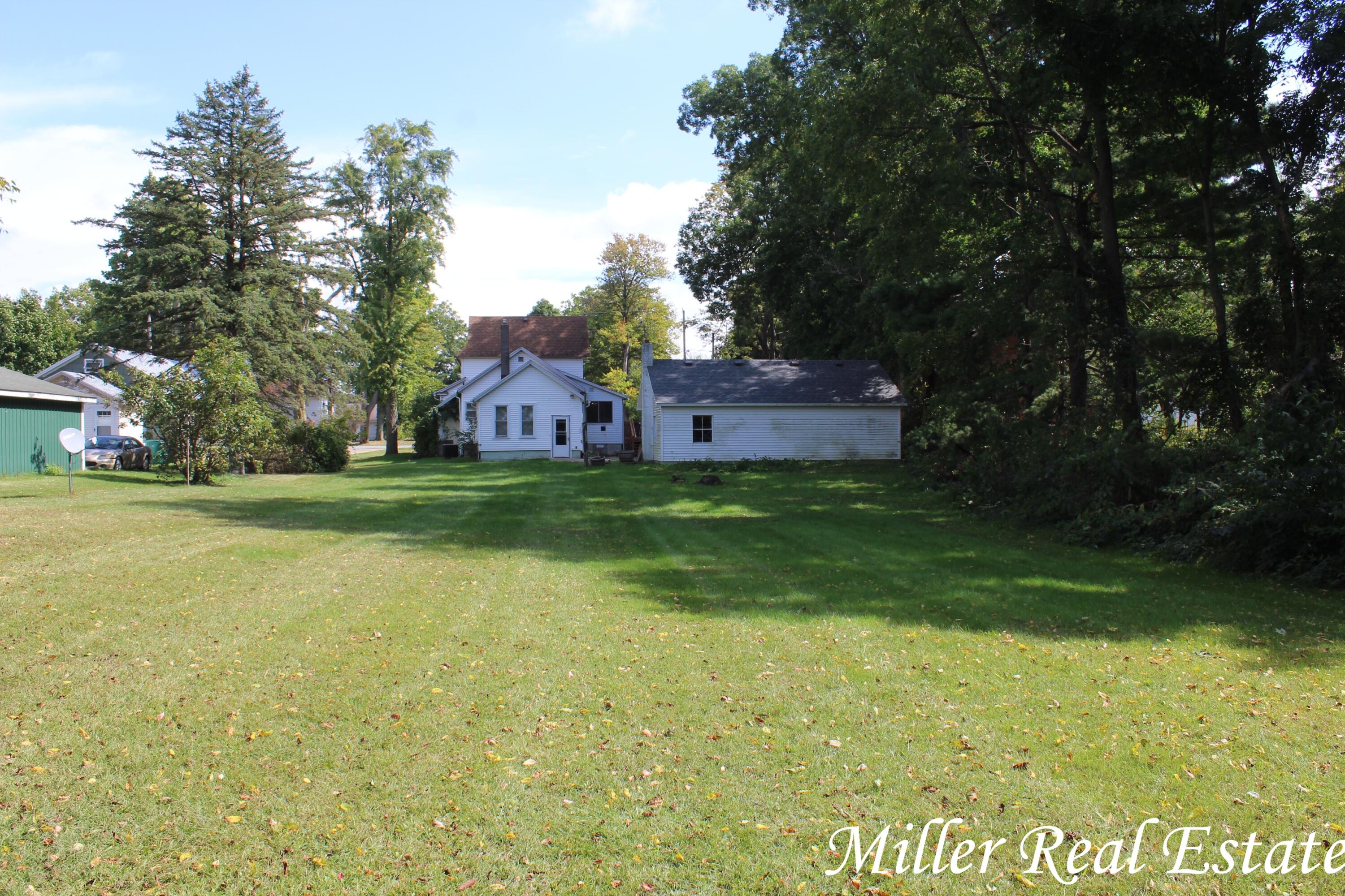 10404 South Norris Road Delton, MI 49046 - Photo 7 of 29 MILLER MEANS SOLD!0