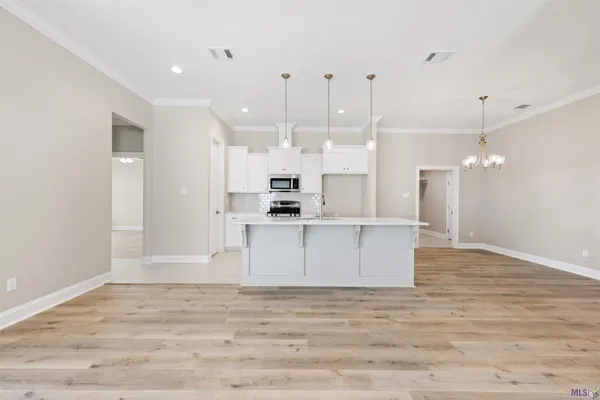 $319,999 | 3899 Waterbury Avenue, Baton Rouge, LA 70810