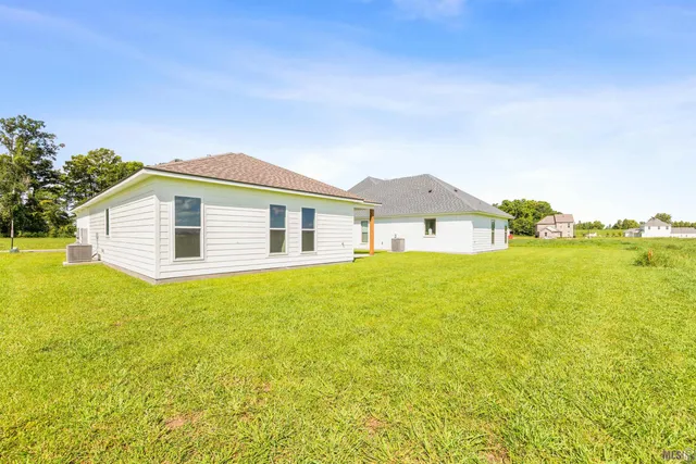 $319,999 | 3899 Waterbury Avenue, Baton Rouge, LA 70820