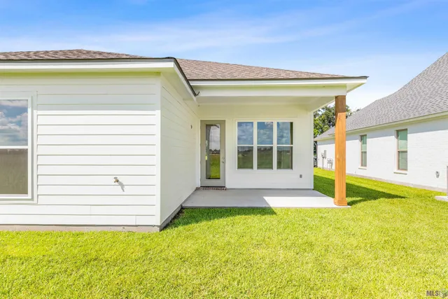 $319,999 | 3899 Waterbury Avenue, Baton Rouge, LA 70820