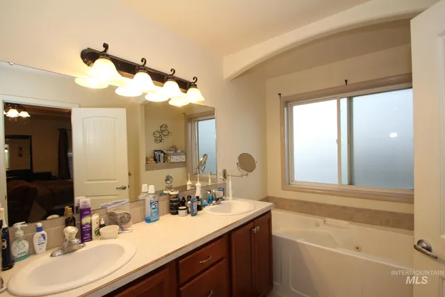 $389,900 | 106 Northeast Windy Street, Mountain Home, ID 83647