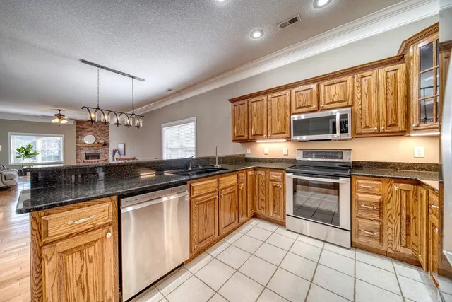 $375,000 | 1649 D Lakeview Drive, Young Harris, GA 30582