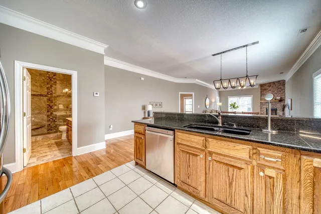 $375,000 | 1649 D Lakeview Drive, Young Harris, GA 30582