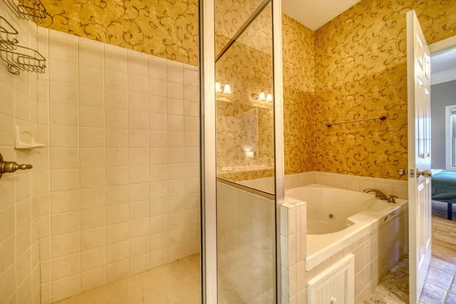 $375,000 | 1649 D Lakeview Drive, Young Harris, GA 30582