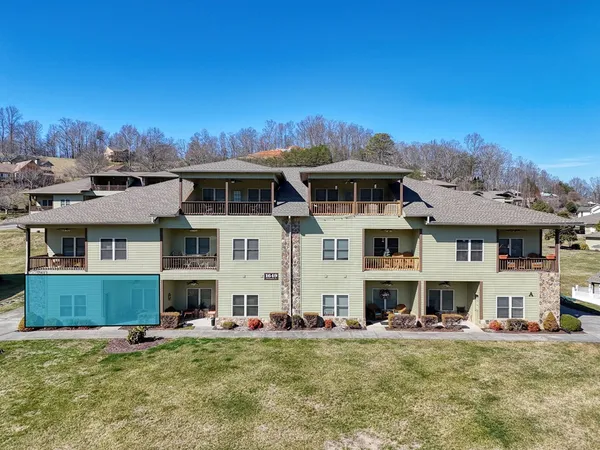 $349,900 | 1649 D Lakeview Drive, Young Harris, GA 30582