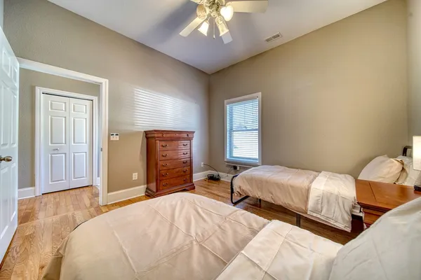 $349,900 | 1649 D Lakeview Drive, Young Harris, GA 30582