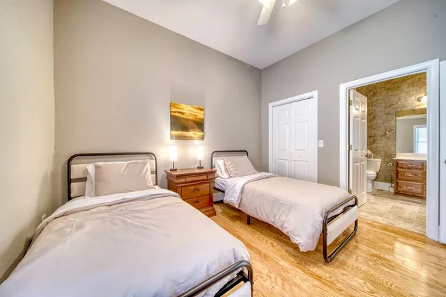 $375,000 | 1649 D Lakeview Drive, Young Harris, GA 30582