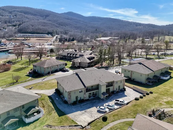 $349,900 | 1649 D Lakeview Drive, Young Harris, GA 30582