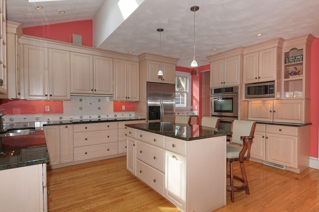 12 Fenwick Road Winchester, MA 01890 - Photo 6 of 29 Gallery Image 6