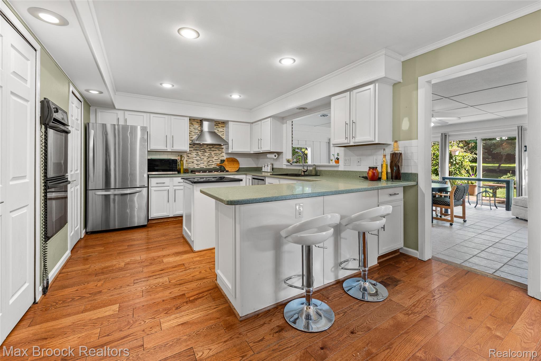 2801 Baltane Road West Bloomfield, MI 48323 - Photo 5 of 34 Kitchen